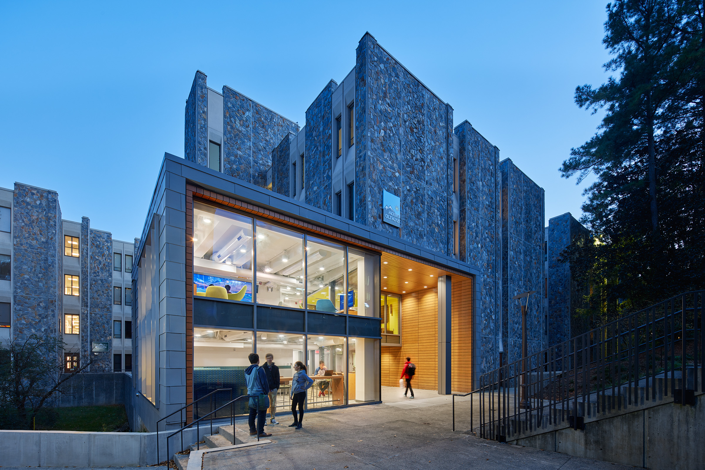 Duke Edens Quad Renovation - Clark Nexsen